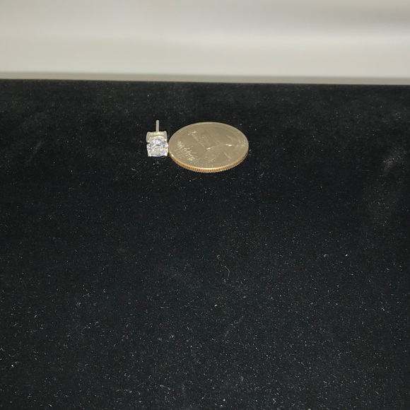 1ct Cushion Cut Solitaire Studs - Picture 16 of 17